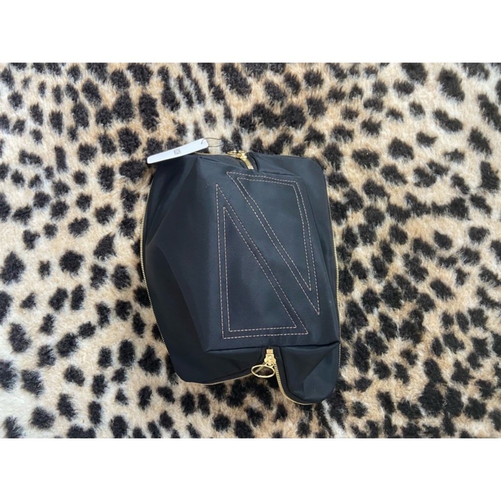 NEW! Kusshi Signature Make Up Bag Satin Black Fabric with Leopard - Picture 6 of 13